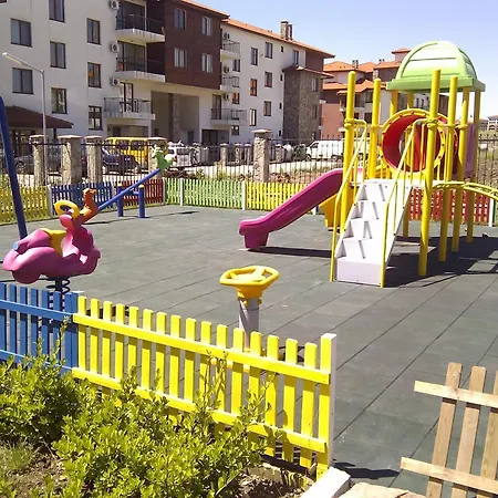 Apartamento Apollon 3 *
